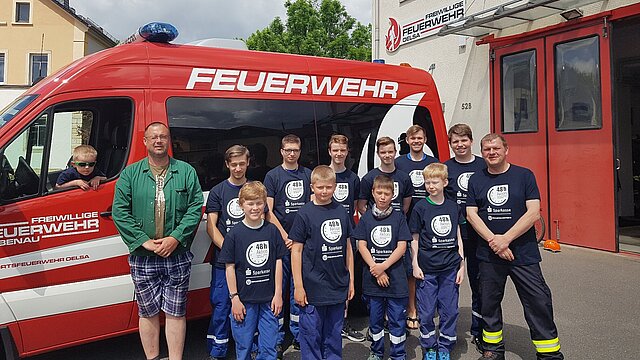 Jugendliche bei der Feuerwehr